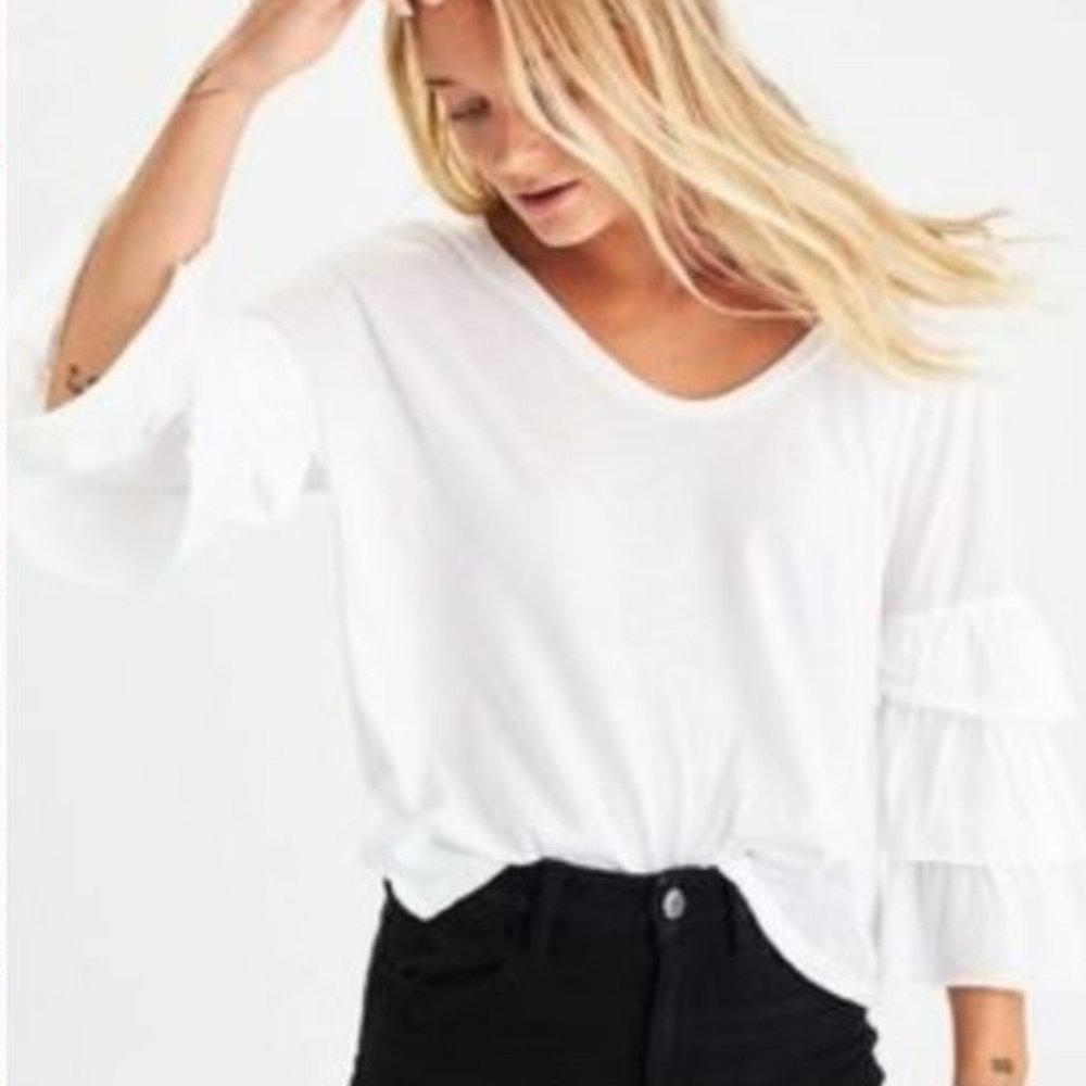 American Eagle Outfitters White Ruffled Sleeve Top